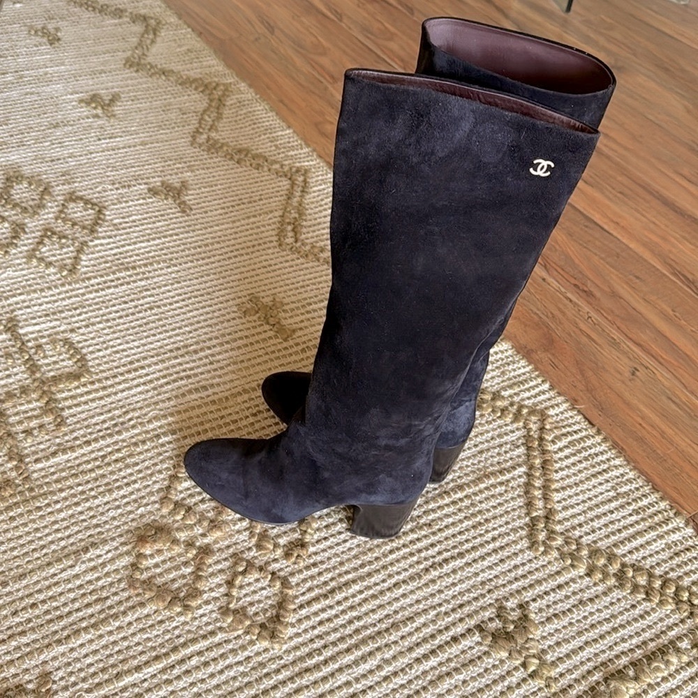 Chanel boots 39.5 - Picture 2 of 7